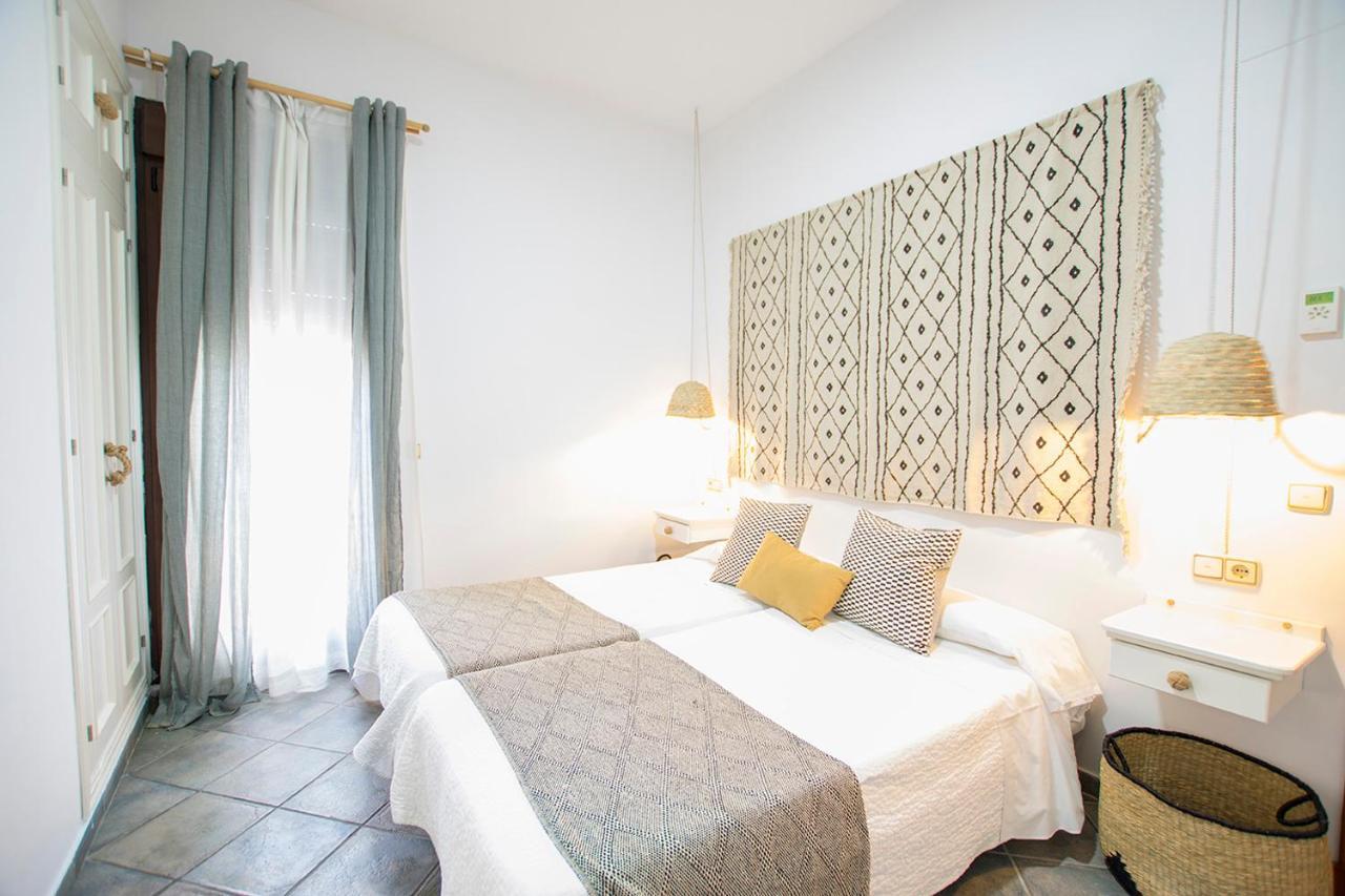 Hotel Mariantonia Chiclana de la Frontera Εξωτερικό φωτογραφία